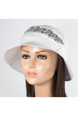 Женская шляпа из белого льна 