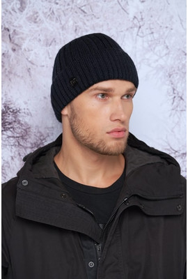 Зимняя мужская шапка с отворотом 
