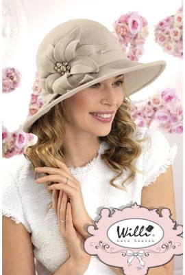 Эксклюзивная женская шляпка с большим цветком 
